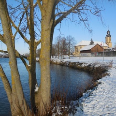Winter am Neckarstrand